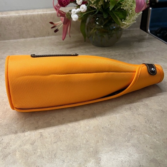 Veuve Clicquot Champagne Coozie - Picture 5 of 5